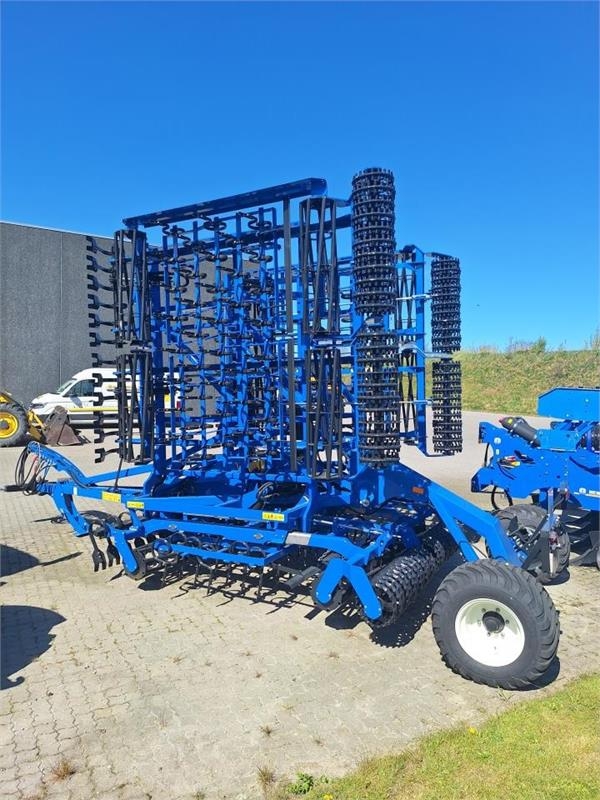 New Holland SGX790