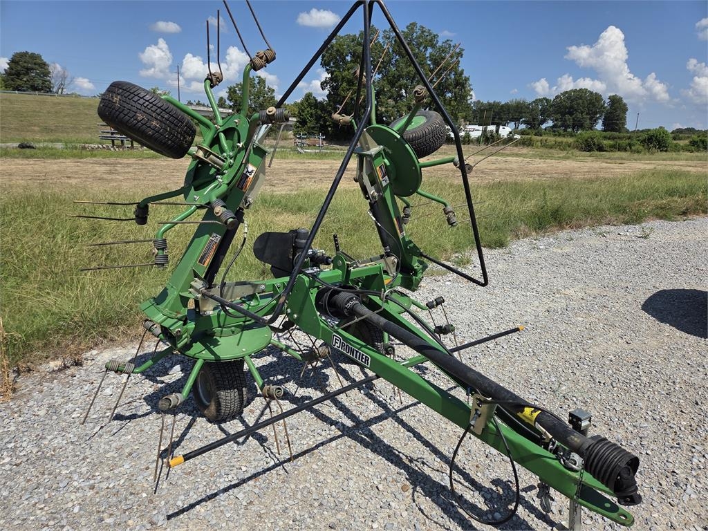 Faneur Frontier TD3418 — occasion 2022