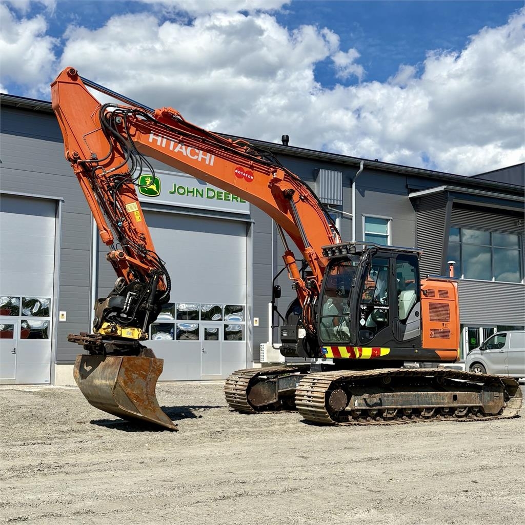 Hitachi ZX 225 US LC-6