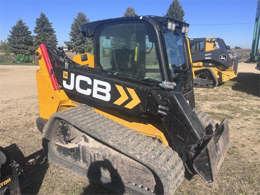 Mini-chargeuse JCB 3TS-8T — occasion 2023, 436 h
