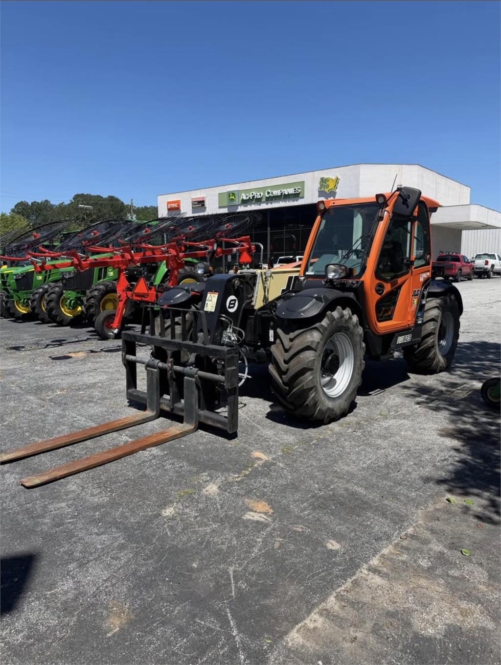 Chariot télescopique JLG 823 — occasion 2025, 10 h