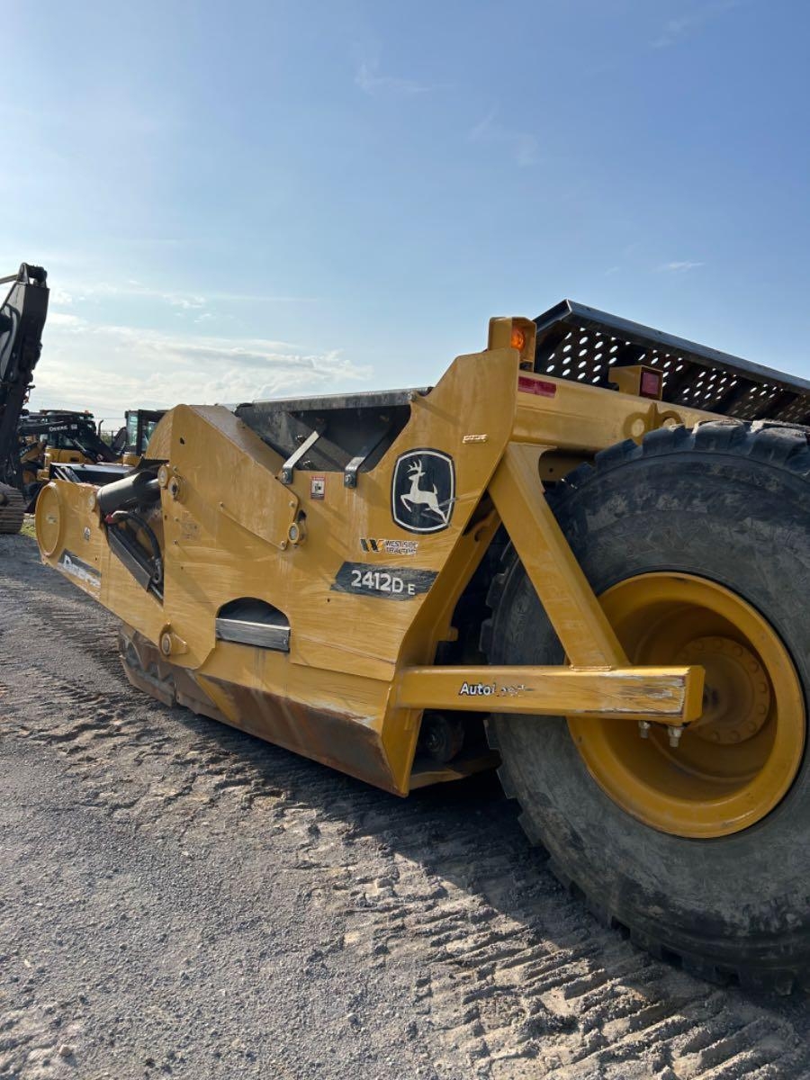 Tracteur agricole John Deere 2412DE — occasion 2023, 1 h