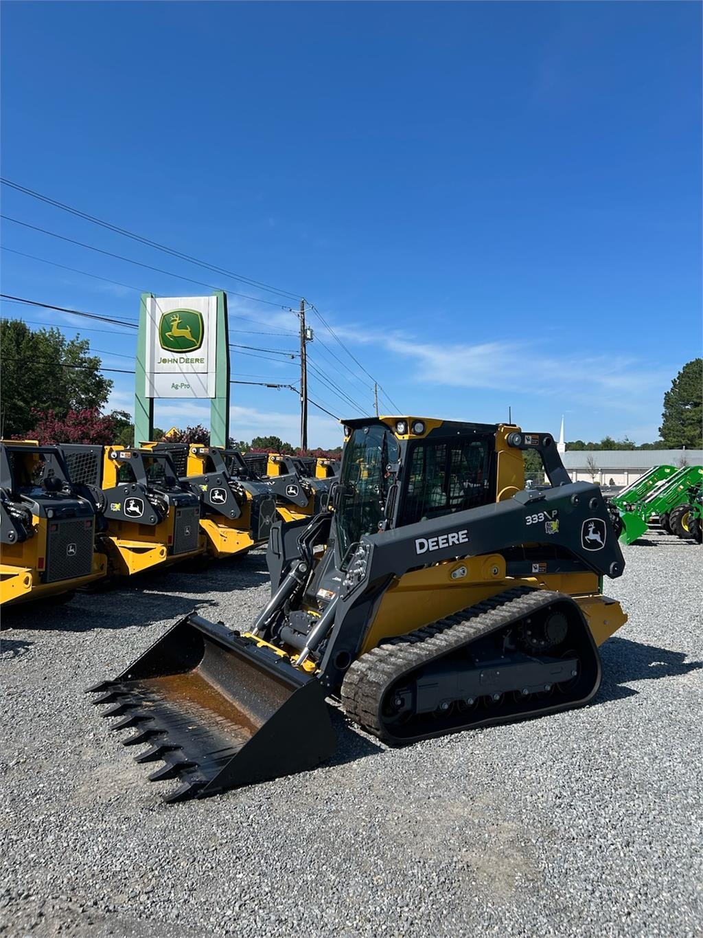 John Deere 333 P
