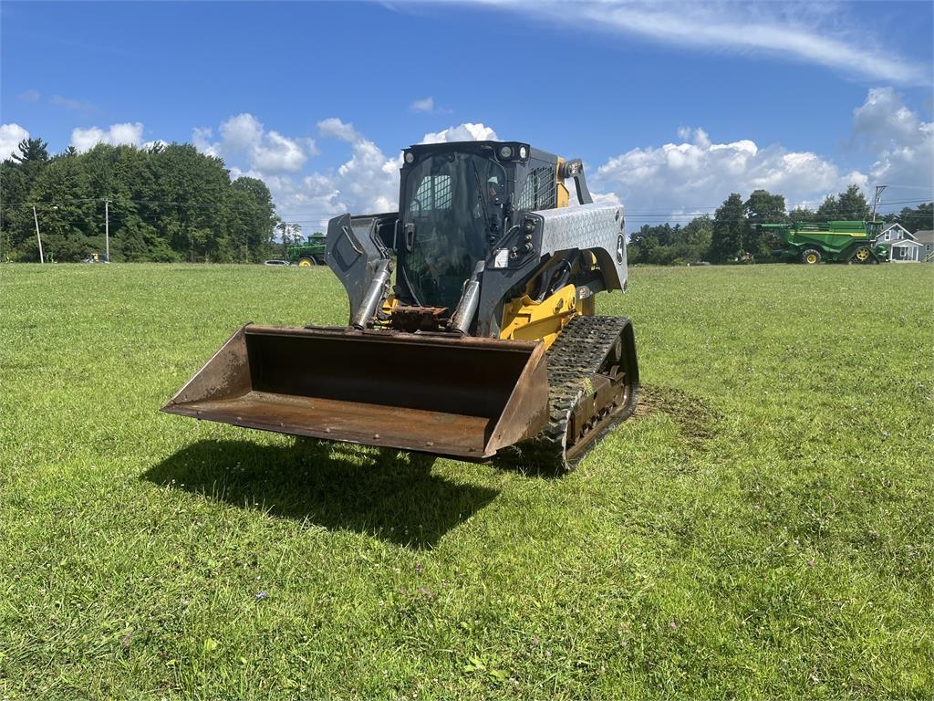 John Deere 333G