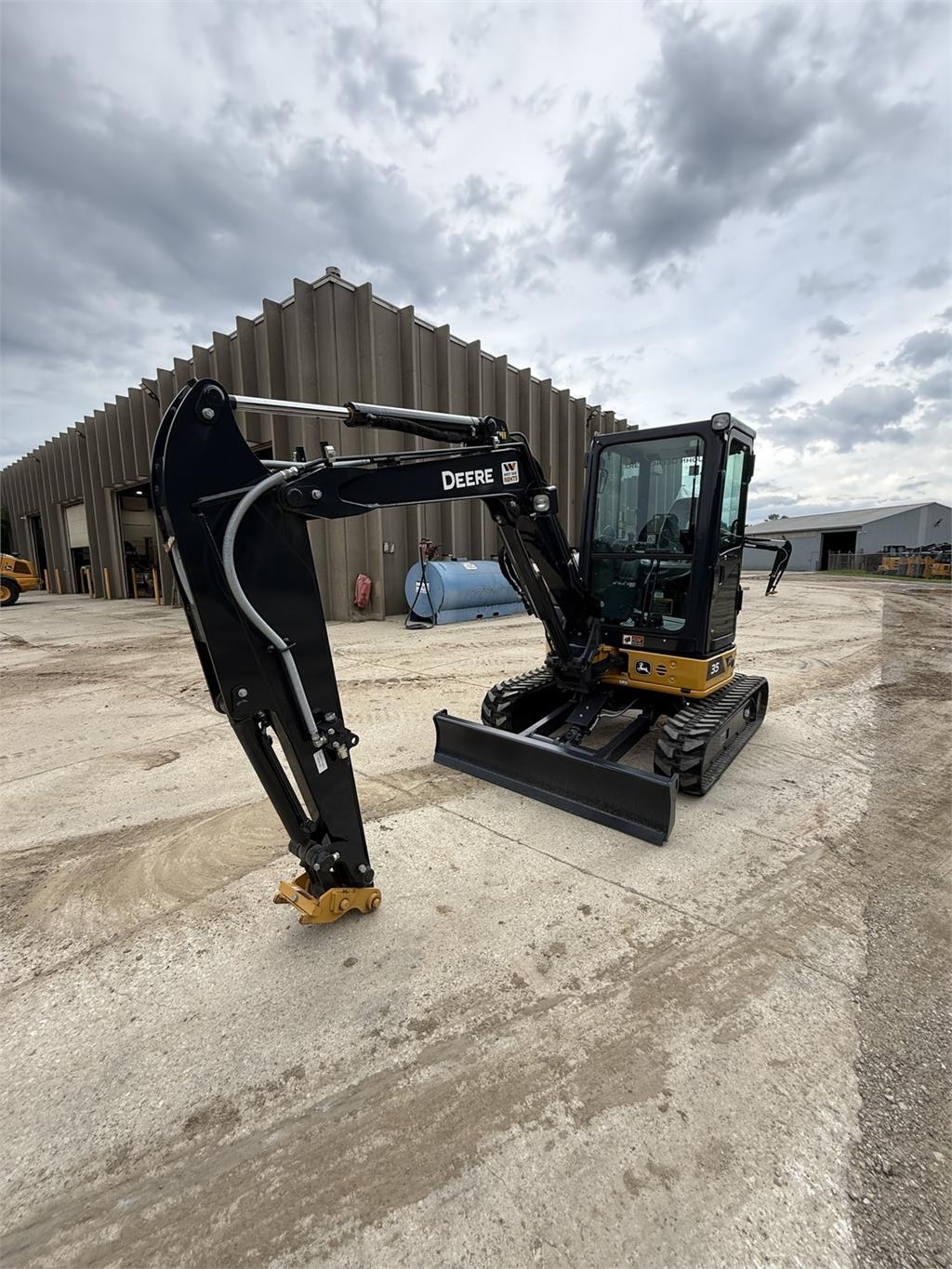 Mini-pelle John Deere 35 P — occasion 2024, 12 h