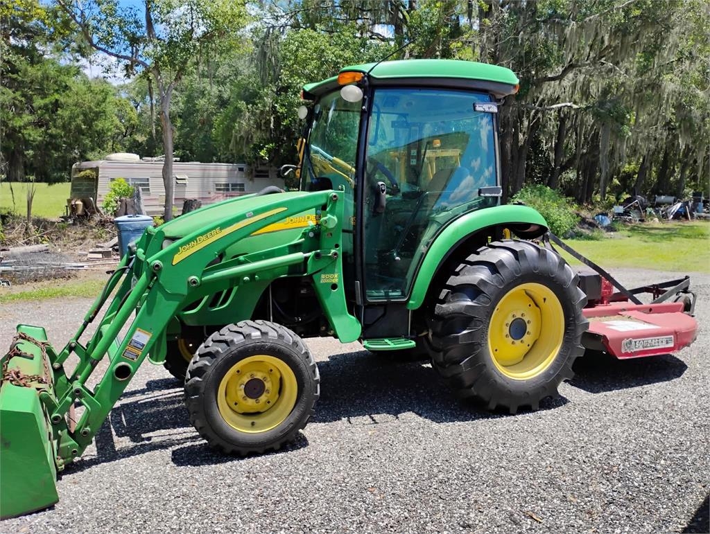 John Deere 4320