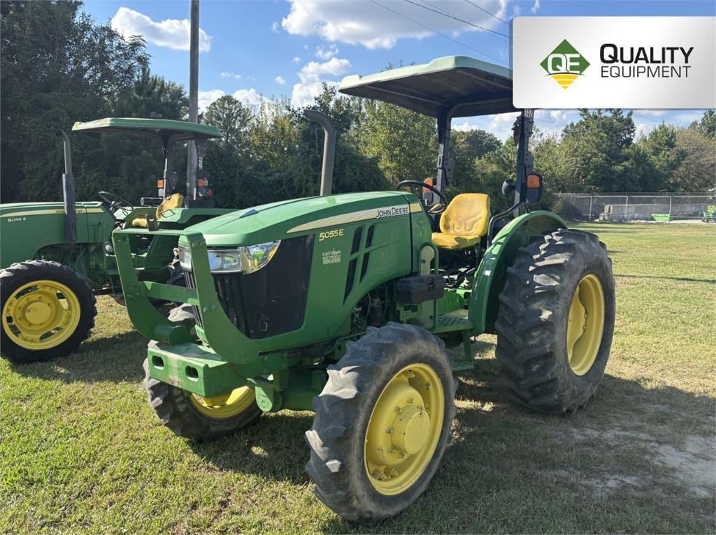 Tracteur agricole John Deere 5055E — occasion 2014, 3 018 h