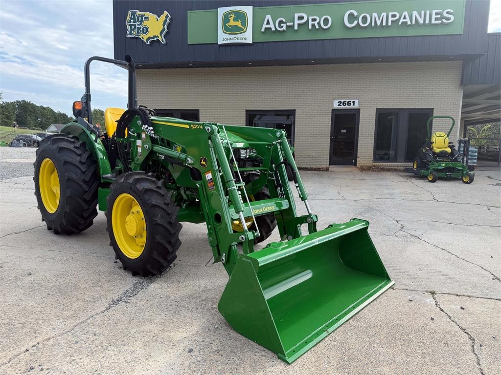 John Deere 5075E