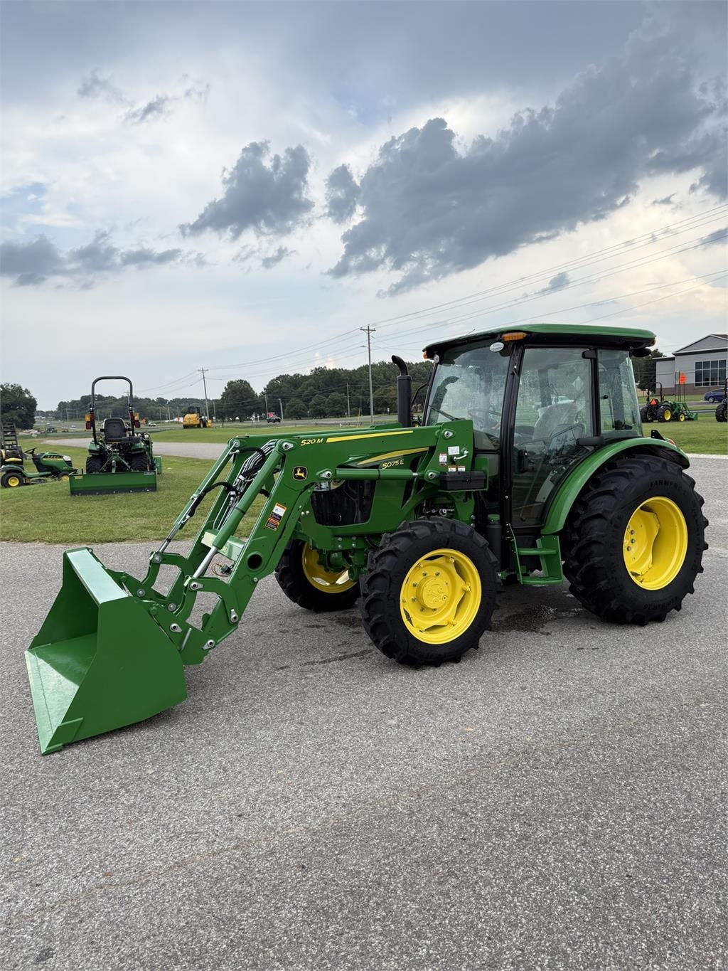 Tracteur agricole John Deere 5075E — occasion 2025, 50 h