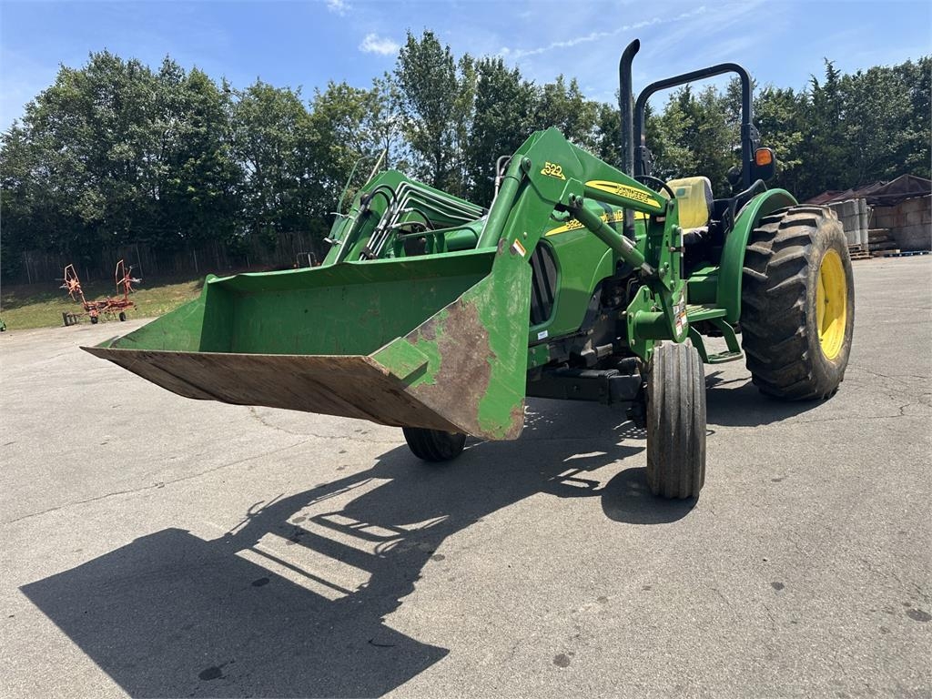 Tracteur agricole John Deere 5325 — occasion 2008, 2 144 h
