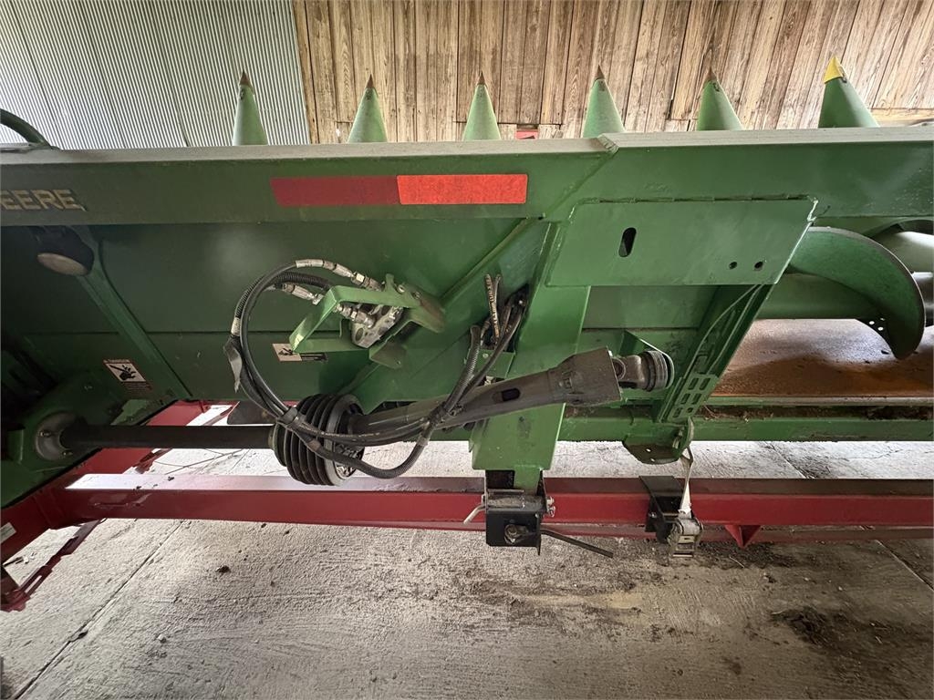 Barre de coupe John Deere 608C — occasion 2008