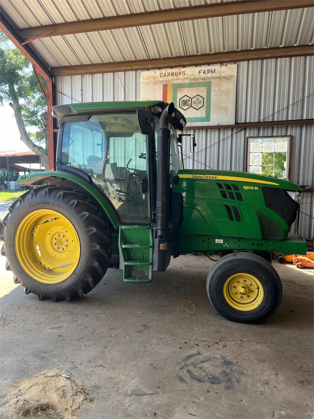Tracteur agricole John Deere 6105R — occasion 2014, 3 100 h