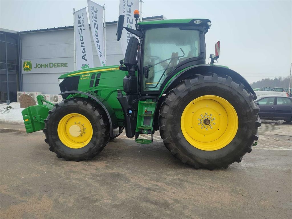 John Deere 6250R