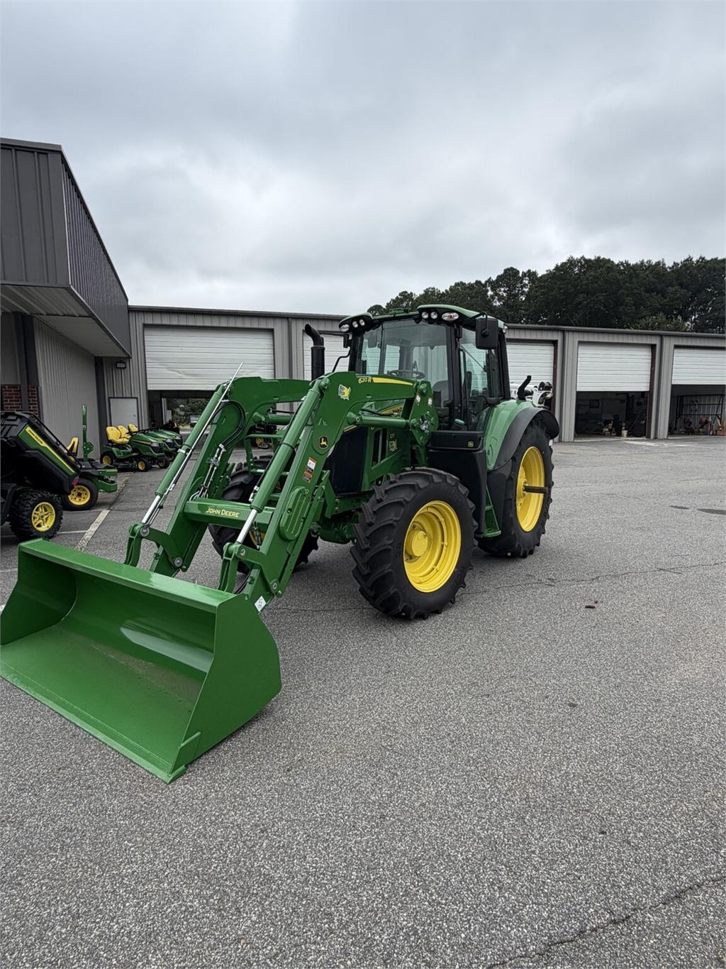 John Deere 6M 125