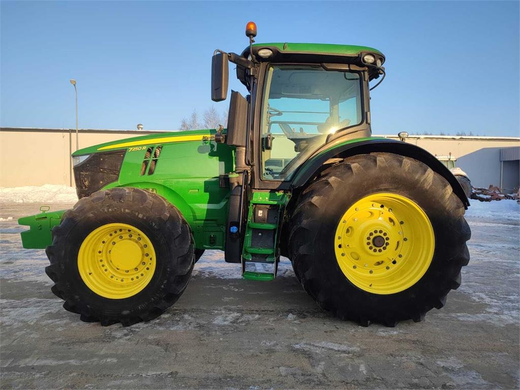 John Deere 7250R