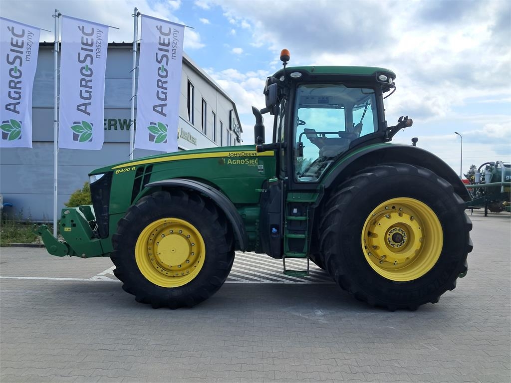 John Deere 8400R