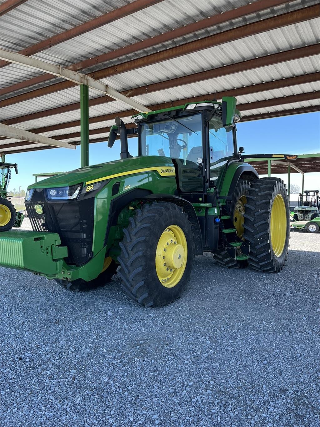 8R 250
