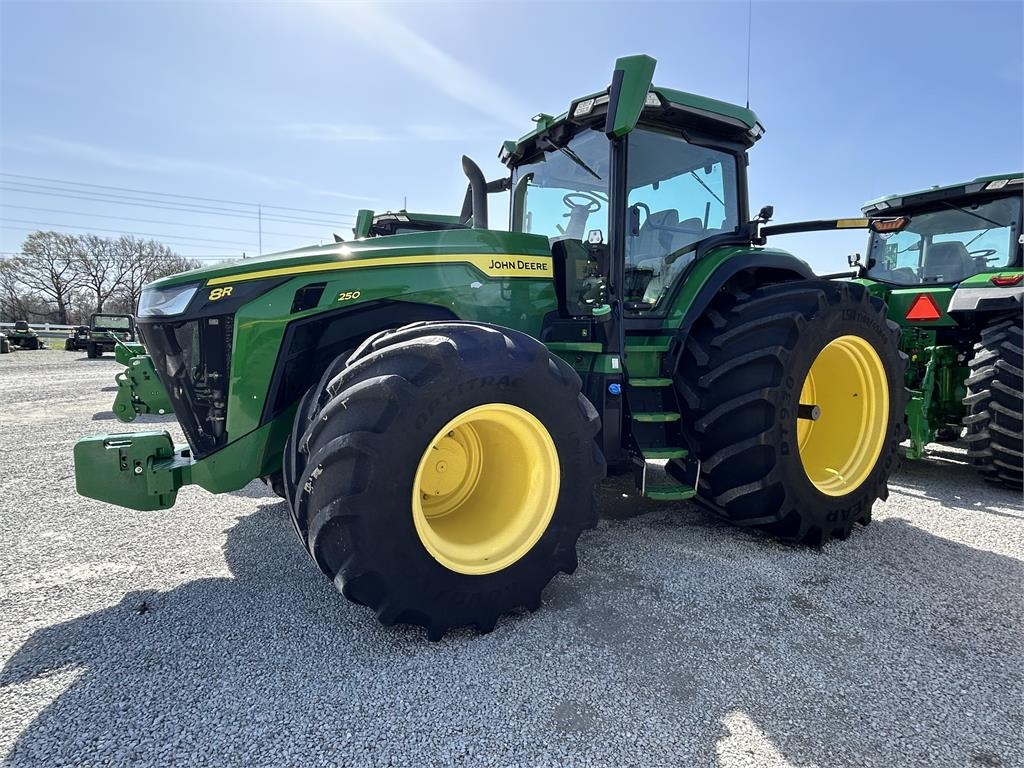 8R 250