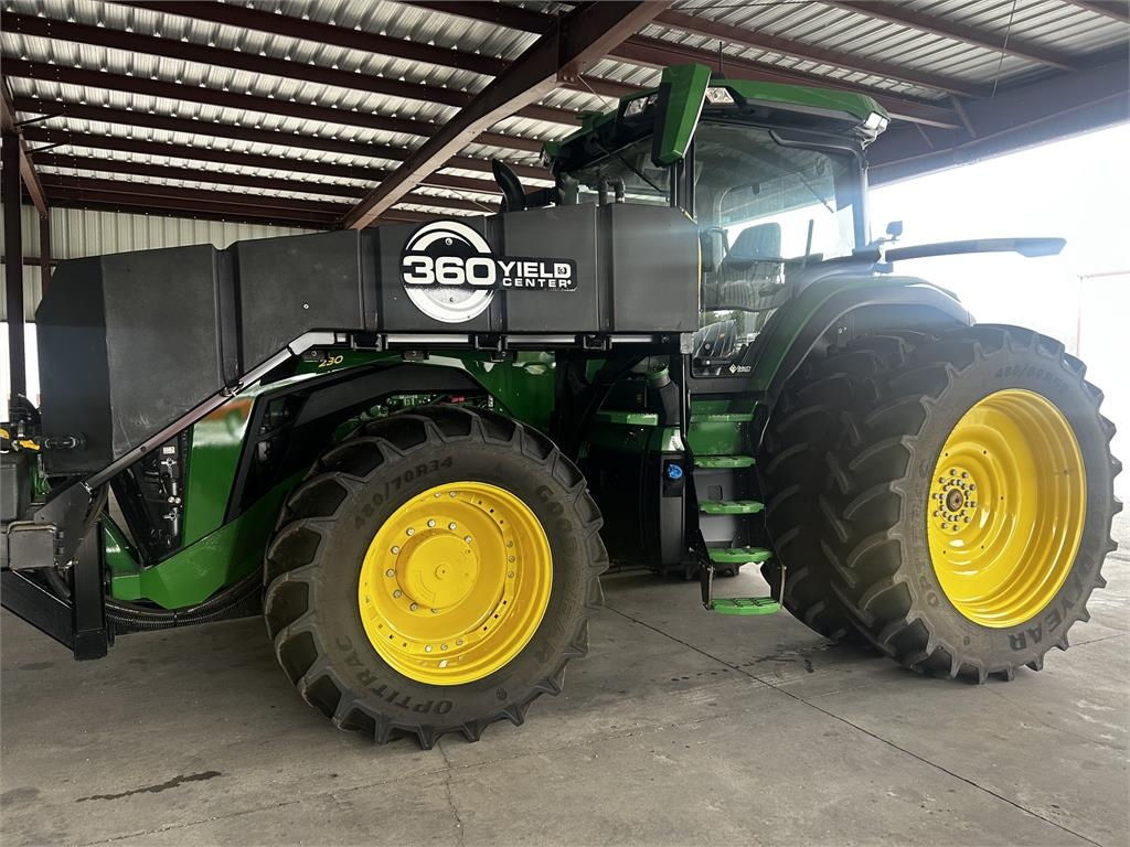 Tracteur agricole John Deere 8R 230 — occasion 2023, 135 h