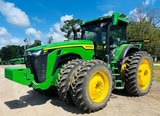 John Deere 6130R tracteur