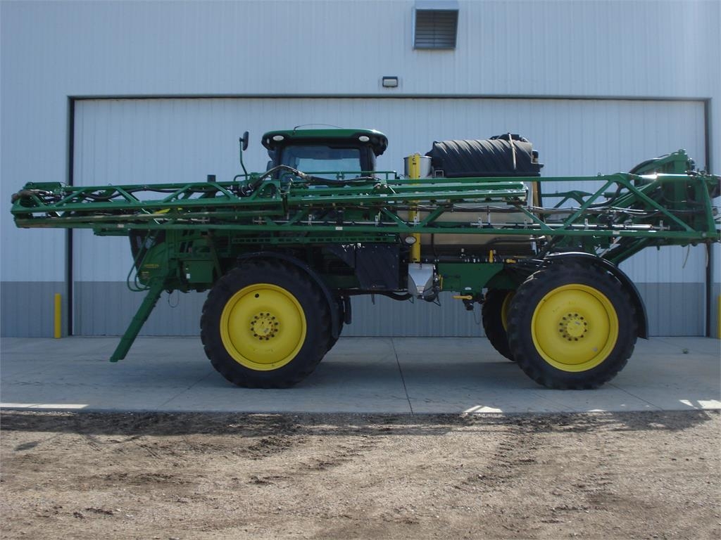 Pulvérisateur traîné John Deere R4044 — occasion 2021, 1 663 h