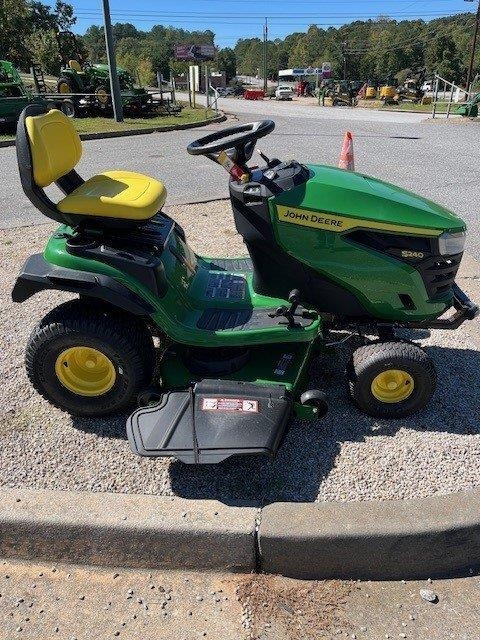 John Deere S240