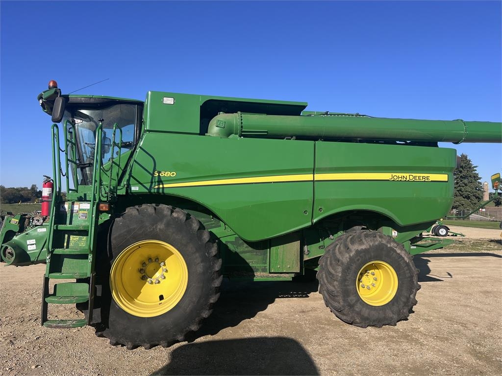 Moissonneuse-batteuse John Deere S680 — occasion 2014, 3 740 h