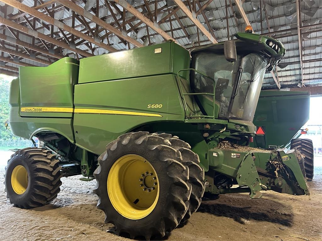Moissonneuse-batteuse John Deere S680 — occasion 2015, 2 671 h