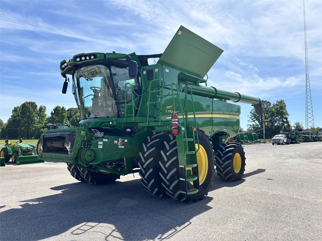 Moissonneuse-batteuse John Deere S770 — occasion 2023, 1 011 h