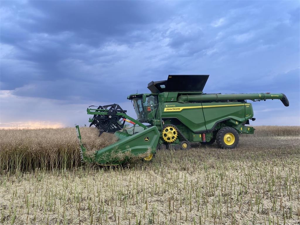 Moissonneuse-batteuse John Deere X9 1100 — occasion 2023, 400 h
