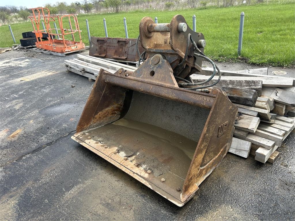 JRB 60 Ditching Bucket