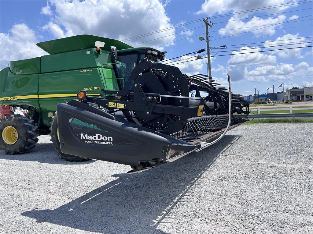 Barre de coupe MacDon FD75 — occasion 2018