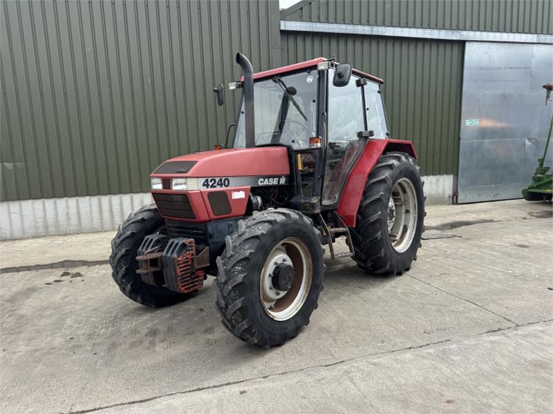 Case IH 4240 Tractor