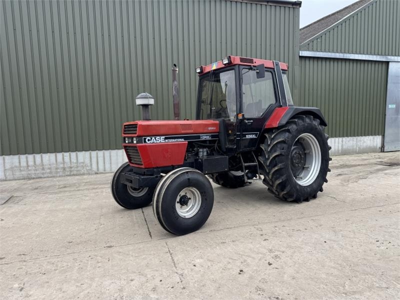 Case IH International 1056XL 2WD