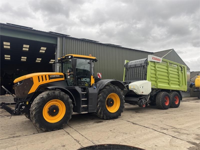 CLAAS Cargos 8300 Forage Wagon **Video Below**