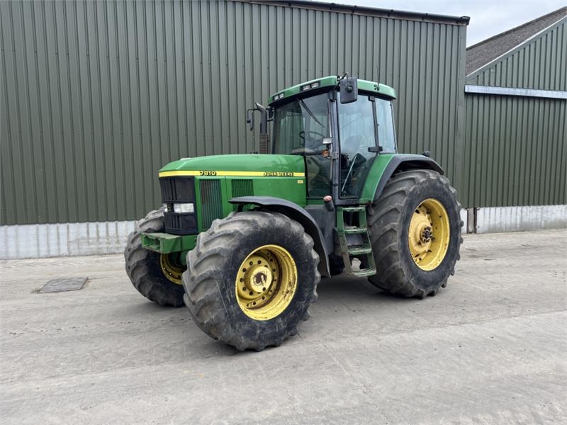 John Deere 7810