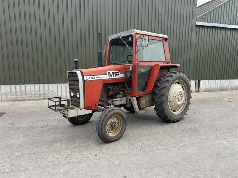 Massey Ferguson 590