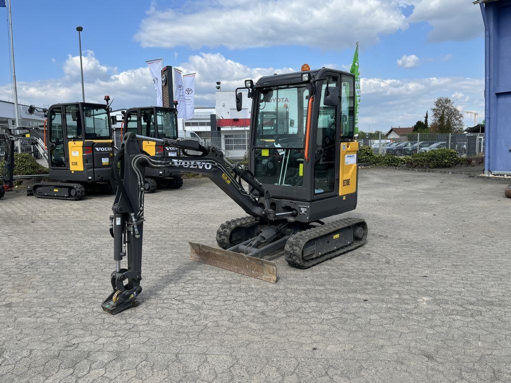 Mini-pelle Volvo EC18E — occasion 2023, 345 h