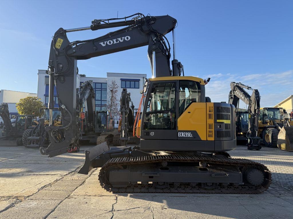 Pelle sur chenilles Volvo ECR235EL — occasion 2020, 3 855 h