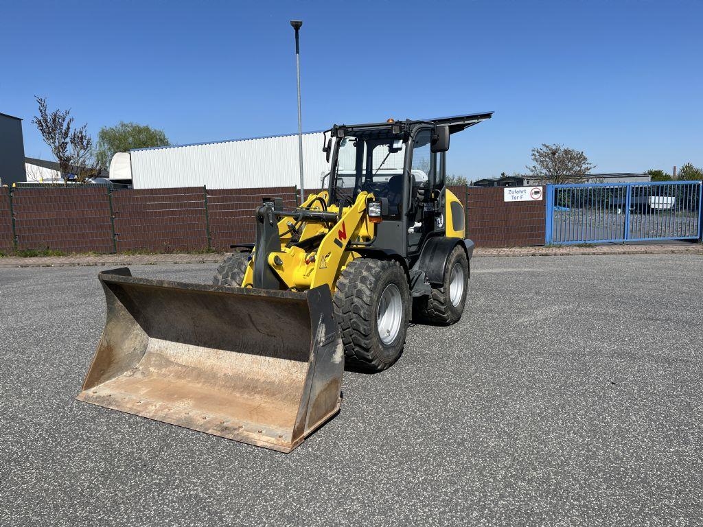 Chargeuse compacte Wacker Neuson WL44 — occasion 2022, 551 h