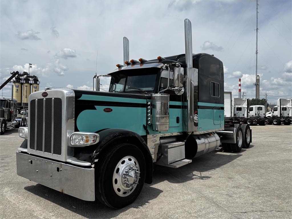 Peterbilt 389