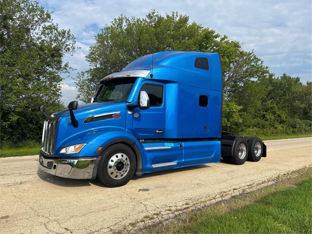 Peterbilt 579 — occasion 2023, 13 877 h