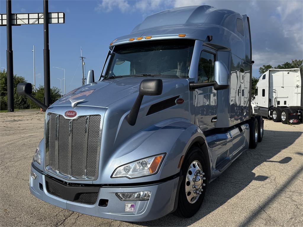 Peterbilt 579 — occasion 2023, 8 167 h