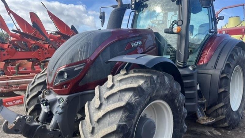 Valtra T254V