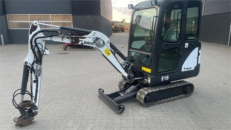 Bobcat E16
