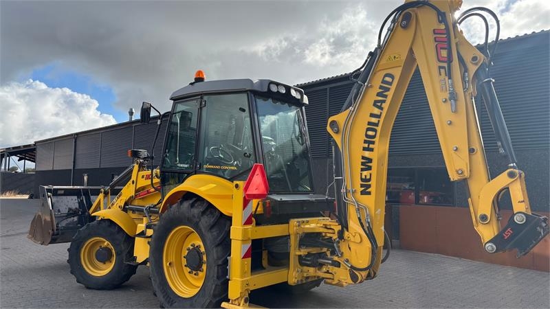 New Holland B 110 C