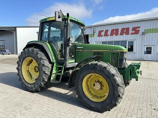 John Deere 6800