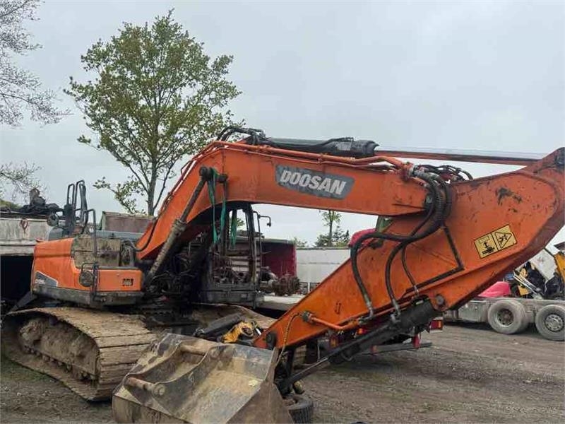 Doosan DX255LC - 5 EXCAVATOR ** FIRE DAMAGE CABINE **