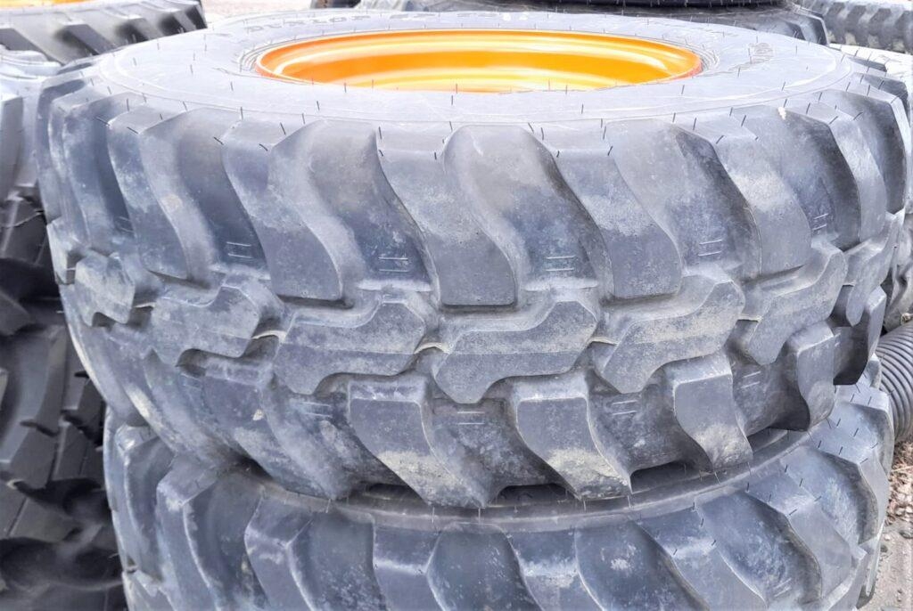 RENGASSARJA 365/70R18 VANTEINEEN