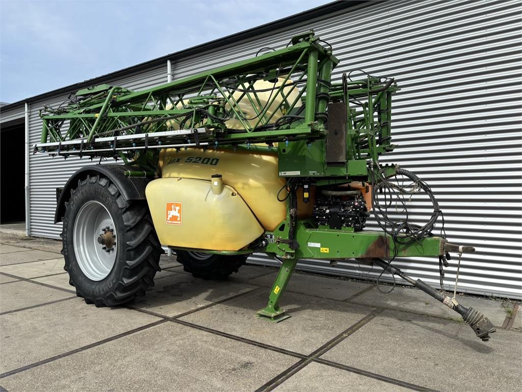 Amazone Getrokken Spuit UX5200, 40M
